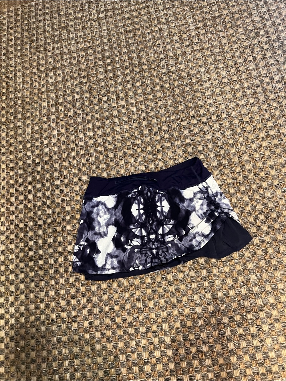 Lululemon 6 Printed Active Skort - Women